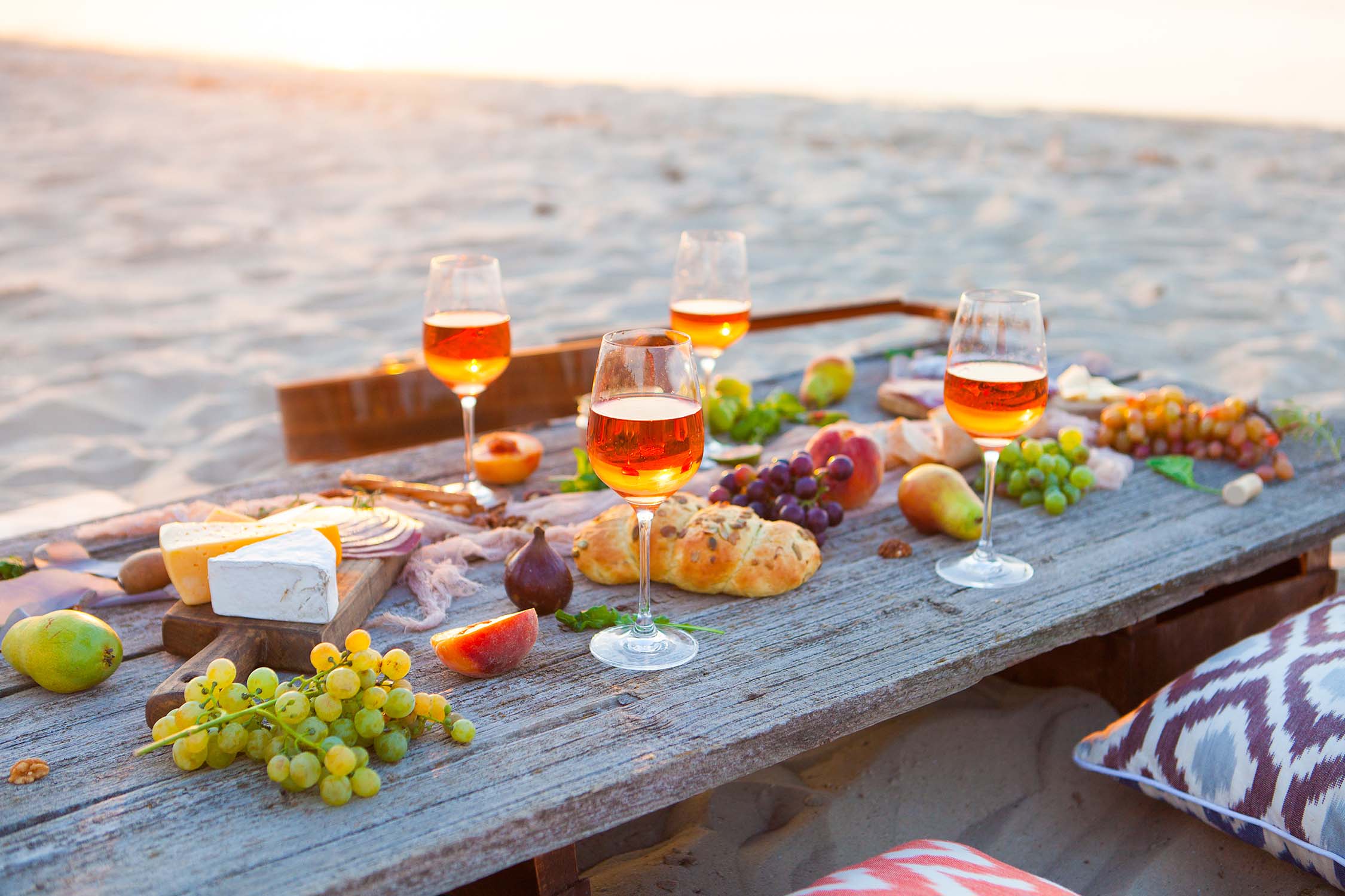 beach-picnic-home